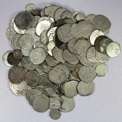 Group Lots - Islamic MAMLUK: LOT of 196 silver coins, a mixture of full dirhams and fractions, average quality examples for types, some identifiable, most with some to considerable weakness as is usua