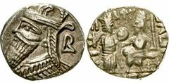 Tetradrachme, Seleukia, arsakid. Dat. 492 = 180. Gekr. Brb. mit langem Bart l., daneben B/König thront l., erhält Kranz von Tyche. Sellwood 84.80ff. sehr schön