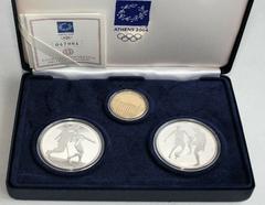 Ausländische Goldmünzen und -medaillen Griechenland Republik 1973 bis heute. Republik 1973 bis heute. Gedenkmünzensatz: 100 Euro 2004 auf die Olympischen Sommerspiele in Athen. Zappeion. 10 g. Feingol