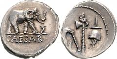 Römische Münzen Imperatorische Prägungen C. Julius Caesar 50-44 v. Chr. C. Julius Caesar 50-44 v. Chr. Denar 49/48 v. Chr., Feldmünzst. CAESAR. Elefant zertritt Schlange/Priestergeräte. Sydenham 1006,