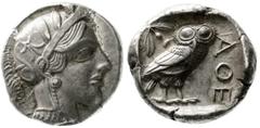 Altgriechische Münzen Attika Athen Tetradrachme nach 449 v. Chr. Athenakopf mit attischem Helm r./AOE Eule, dahinter Lorbeerzweig und Halbmond. Starr pl. XXII, 7. 17,16 g.vorzüglich, fein getöntes, gu