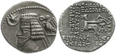 Altgriechische Münzen Parthia Königreich der Arsakiden Drachme 38/2 v. Chr. Ecbatana. Kopf l., rechts von Vogel bekränzt, links Halbmond und Stern/Arsakes thront r., hält Bogen über A-Monogramm. 3,71 