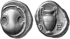 ANCIENT COINS GREEK COINAGE Boeotia Thebes. No.: 4140 Schätzwert/Estimate: CHF 350.- d=22 mm Stater 446/426. Boeotian shield. Rev. Amphora between Q - E. 11,47 g. SNG Cop. 286. Good very fine.