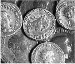 THE LAKEVIEW COLLECTION OF ANCIENT COINS COINS OF THE ROMAN EMPIRE ... Hostilian, 251. No.: 6912 Schätzwert/Estimate: CHF 350.- d=41 mm 9 Antoniniani. 3 Sestertii.2 Provincial Bronzes. Fine-very fine.