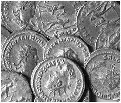 THE LAKEVIEW COLLECTION OF ANCIENT COINS COINS OF THE ROMAN EMPIRE ... Saloninus, 259. No.: 6949 Schätzwert/Estimate: CHF 250.- d=41 mm 45 Antoniniani. Various types. Silvered. Some porous. Very fine 