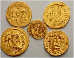 BYZANTINE EMPIRE Lots No.: 350 Schätzwert/Estimation: CHF 600.- Anastasius I, 491-518. Tremissis, Constantinopolis. Justinian I. Solidus, Constantinopolis. Focas. Solidus, Constantinopolis. Heraclius 