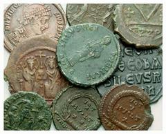 ANCIENT COINAGE ROMAN EMPIRE Lots No.: 5645 Schätzwert/Estimate: CHF 200.- Magnentius. Bronze. Julian II. Small bronze. Jovian. Small bronze. Valens. Small bronze. Theodosius I. Bronze. Aelia Flacilla