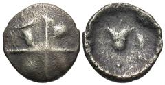 Celtic Coins Britain, Southern Region. Regni & Atrebates. Tincomarus. Ca. 25 B.C.-A.D. 10 AR minim (9 mm, 0.28 g). Tincomarus Bull's Head type. Cross with uncertain objects (bucrania?) in angles / Bul
