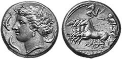 GRIECHISCHE MüNZEN SIZILIEN SYRAKUS. No.: 536 Schätzpreis/Estimate: CHF 1.500,- Tetradrachmon. Arethusakopf mit Schilfkranz n. l., sie ist geschmückt mit einem dreifachen Ohrgehänge und mit einem Perl