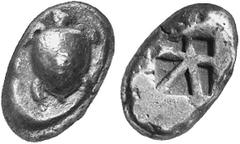 GRIECHISCHE MüNZEN AIGINA AIGINA No.: 641 Schätzpreis/Estimate: CHF 550,- Stater, 520-480. ähnlich wie vorher. 12,25 g. SNG Lockett 1957. Asyut 524. Hohes Relief. Knapper, ovaler Schrötling. Sehr schö