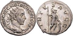 RÖMISCHE MÜNZEN RÖMISCHE KAISERZEIT Trebonianus Gallus, 251-253 n. Chr. AR-Antoninian Rom Vs.: IMP CAE C VIB TREB GALLVS AVG, gepanzerte und drapierte Büste mit Strahlenkrone n. r., Rs.: VIRTV-S AVGG,