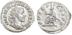 Philippus I. Arabs, 244–249, Antoninian, Rom, 244, Vs.: drapierte und gepanzerte Büste mit Strahlenkrone n. r., Rs.: Kaiser sitzt nach links, hält Globus und Szepter, RIC 2b, 4,67 g, III