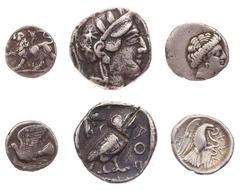 LOTS ANTIKER MÜNZEN Lot, griechische Münzen AR-Prägungen: Athen, Tetradrachme (mit Prüfhieben); Chalkis, Drachme; Sikyon, Drachme. 3 Stück meist ss ex Slg. Kardinal Meisner (Versteigerung zugunsten de