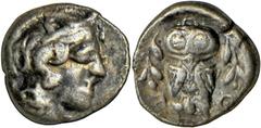 Attika: Athen: Hemidrachme, 2,04 g, ca. 449-404. Athenakopf r. // ΑΘΕ, Eule frontal zwischen 2 Olivenzweigen. Kroll 12. selten. s/ss.