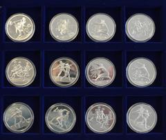 Collections Europe - Euro Griechenland: 12 x 10 Euro Gedenkmünzen Olympische Spiele Athen 2004. Augenscheinlich komplette Serie. Polierte Platte. Jede Münze wiegt 34g und ist aus 95/1000 Silber, entsp