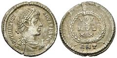 Valentinianus I AR Siliqua, Antioch mint Valentinianus I  (364-375 AD). AR Siliqua (19 mm, 1.89 g), Antioch mint. Obv. D N VALENTINIANVS P F AVG, Pearl-diademed, draped and cuirassed bust right. Rev. 