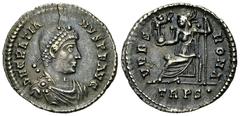 Gratianus AR Siliqua, RIC 27f Gratianus (367-383 AD). AR Siliqua (20 mm, 2.20 g), Treveri (Trier), 375-8. Obv. D N GRATIANVS P F AVG, pearl-diademed, draped and cuirassed bust to right. Rev. VRBS ROMA