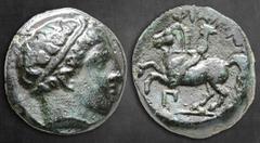 Greek Kings of Macedon. Uncertain mint. Philip II of Macedon 359-336 BC. Bronze Æ 17 mm, 5,79 g Diademed head to right / ΦIΛIΠΠOY, naked youth on horse to left, Π below. Very Fine HGC 3.1, 883. Philip
