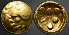 Celtic Central Europe. Vindelici 200-100 BC. Regenbogenschüsselchen Type II C Stater AV 17 mm, 7,52 g Bird's head to left; beak between two pellets within wreath open to right / Six pellets within tor