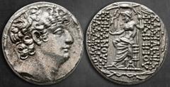 Greek Seleukid Kingdom. Antioch on the Orontes. Philip I Philadelphos 95-75 BC. Tetradrachm AR 26 mm, 15,48 g Diademed head right / ΒΑΣΙΛΕΩΣ ΦΙΛΙΠΠΟΥ ΕΠΙΦΑΝΟΥΣ [Φ]ΙΛΑΔΕΛΦΟ[Υ], Zeus Nikephoros seated l