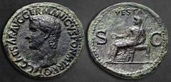 Roman Imperial Germanicus AD 37-41. Rome As Æ 29 mm, 11,06 g C CAESAR AVG GERMANICVS PON M TR POT, bare head left / VESTA, Vesta seated left on throne, holding patera and sceptre; S - C across fields.