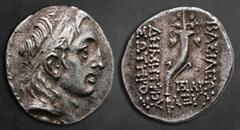 Greek Seleukid Kingdom. Antioch on the Orontes. Demetrios I Soter 162-150 BC. Dated Seleucid Era 161=152/1 BC Drachm AR 18 mm, 4,43 g Diademed head to right / ΒΑΣΙΛΕΩΣ ΔΗΜΗΤΡΙΟΥ ΣΩΤΗPΟΣ, cornucopiae; 