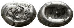 Greek Kings of Lydia. Sardeis. Kroisos 564-539 BC. Siglos or Half Stater AR 15mm., 5,12g. Confronted foreparts of lion right, with extended right foreleg, and bull left / Bipartite incuse squares of u