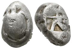 Greek Islands off Attica. Aegina circa 525-480 BC. Stater AR 19mm., 12,01g. Sea turtle, head in profile, bankers' mark / Incuse square with skew pattern. fine Meadows, Aegina, Group IIc; HGC 6, 434.