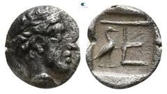 Greek Ionia. Kolophon circa 450-410 BC. Tetartemorion AR 6mm., 0,33g. Laureate head of Apollo right / TE monogram, stork standing right, at left, all within incuse square. very fine Milne 36; Imhoof G