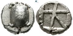 Greek Islands off Attica. Aegina circa 404-350 BC. Stater AR 18mm., 11,74g. Land tortoise (testudo Graeca) with segmented shell / Large and shallow incuse square divided by bands into a conventional p