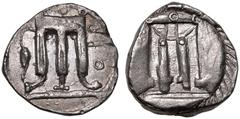 MAGNA GRAECIA. BRUTTIUM, KROTON. Silver Nomos, circa 480-430 BC. Obv: tripod-lebes, legs terminating in lion's paws, with ornaments on the bowl; heron standing right on left, ϘPO to right. Rev: incuse