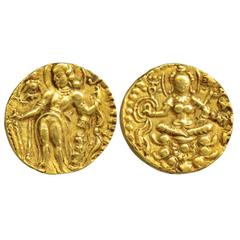 Ancient India. Gupta Empire, Chandragupta II - Archer Type, Gold Heavy Weight Dinar, Sub-Variety New, 8.25g. Obv: The king is shown in trbhangha position with the bow and arrow and is shown wearing a 