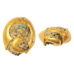 Ancient India. Ancient Indian ear ornament (1st-2nd Century AD), Lead core clad in Gold, clasped under-hand design of good workmanship, 7.61g.