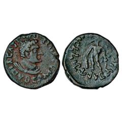 Ancient India. Kushans, Copper Tetradrachm of Kujula Kadphises (c. 40-80 AD), Kabul-Kapisa series, MAC2844-2848, 7.96g. Obv: Bust of king copied from Indo-Greek ruler Hermaios, corrupt Greek legend ar