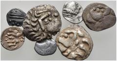 Lots antiker Münzen 7 Stücke: KELTEN. VINDELIKER, dabei Quinar vom Typ Schönaich sowie 2x Büschelquinar und verschiedene Kleinsilber/Obole. sehr schön