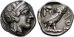 Griechische Münzen Attika. Athen. Tetradrachme ca. 454-405 v. Chr. Athenakopf im attischen Helm nach rechts / Eule mit hersehendem Kopf nach rechts stehend vor Olivenzweig und Mondsichel, davor "AOE".