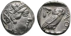Griechische Münzen Attika Athen Tetradrachme nach 449 v. Chr. Athenakopf im attischen Helm nach rechts / Eule mit her­sehendem Kopf nach rechts stehend vor Olivenzweig und Mondsichel, davor "AOE". Sea