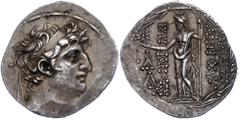 Seleukidien Antiochia am Orontes, Tetradrachme (16,55g),112-111 v. Chr., Antiochos VIII. Av: Kopf nach rechts. Rev: Zeus Uranios mit Stern und Zepter nach links stehend. SC 2302.1e, Prägeschwäche am R