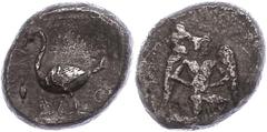 Ancient Coins Kilikien Kilikien, Mallos, AR-Stater (9,86g), 425-385 v. Chr. Av: Kniender, geflügelter Jüngling nach rechts. Rev: Schwan nach links, darüber "MAP" (abgegriffen). Vgl. Arthur S. Dewing C