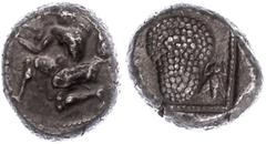 Ancient Coins Kilikien Kilikien, Soloi, AR-Stater (10,32g), 425-400 v. Chr. Av: Kniende Amazone mit Bogen. Rev: Weinrebe, links Schrift, rechts Biene. SNG Levante 40, Einriss, ss. ss Cilicia, Soloi, s