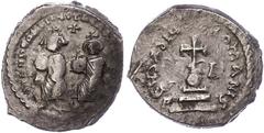 Ancient Coins Münzen Byzanz Heraclius, 610-641, Hexagramm (6,44g), Konstantinopel. Av: Heraclius und Heraclius Constantin thronen von vorn, darum Umschrift. Rev: Krückenkreuz auf Globus und drei Stufe