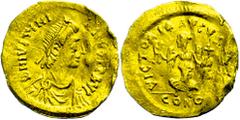 Ancient Coins Münzen Byzanz Justinianus I. 527-565, Tremissis (1,45g), Konstantinopel, Av: Drapierte Büste mit Diadem n. r., Rev: VICTORIA AVGVSTORVM / CONOB, Viktoria n. l. laufend mit Kranz in der R