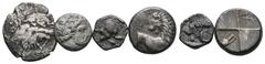 ANTIKE LOTS Varia und Lots. Lot Griechen (4). Lot aus 4 Kleinsilbermünzen: 1x Hemidrachme von Chersonesos, 1x Diobol von Lampsakos, 1x Obol von Kyzikos und 1x Quinar von T. Cloelius. Um sch.-s.sch. un