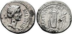 RÖMISCHE REPUBLIK IMPERATORISCHE ZEIT. M. Iunius Brutus (D) Denarius (3,52 g), heeresmünzstätte in Lykien, Frühjahr-Sommer 42 v. Chr. Av.: LEIBERTAS, Kopf der Libertas Rv.: CAEPIO BRVTVS PRO COS, Lyra