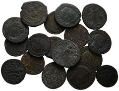 ANTIKE LOTS VARIA UND LOTS. Lot Römer (17). Lot aus 17 Folles von Diocletianus (2x) bis Iustinus II. (1x), darunter 4x Folles von Maxentius. Um sch. und f.s.sch. (D).