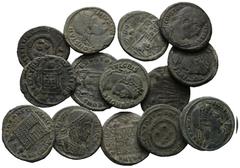 ANTIKE LOTS VARIA UND LOTS. Lot Römer (14). Lot aus 14 Folles von Constantinus I. und seiner Familie. Um sch.-s.sch. und f.s.sch. (D).