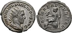 RÖMISCHE KAISERZEIT Philippus I. Arabs (244-249) AR-Antoninianus (3,94 g), Roma, 244-247 n. Chr. Büste mit Strahlenkrone, Drapierung und Kürass / Roma mit Victoria und Szepter auf Thron, an der Seite 