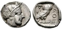 GRIECHISCHE MÜNZEN ATTIKA Athen (D) Tetradrachme (17,19g), ca. 449-404 v. Chr. Av.: Kopf der Athena mit attischem Helm und Lorbeerkranz n.r. Rv.: AΘE, Eule n.r., Kopf v.v., dahinter Olivenzweig und Mo
