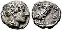 GRIECHISCHE MÜNZEN ATTIKA Athen (D) Tetradrachme (17,05g), ca. 449-404 v. Chr. Kopf der Athena mit attischem Helm und Lorbeerkranz / Eule, dahinter Olivenzweig und Mondsichel. SNG Cop 31-40, SNG Münch