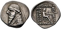 GRIECHISCHE MÜNZEN PARTHIA. Königreich der Arsakiden. Mithradates II. (123-88). Drachme (3,97g), Rhagae. Büste des Königs mit Diadem und Drapierung / Arsakes mit Bogen auf Thron. Sellwood 27.1, Shore 